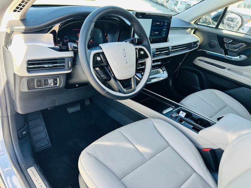 New 2026 Lincoln Corsair Premiere image 19