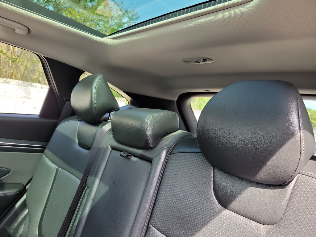 Used 2023 Hyundai Tucson Limited FWD image 15