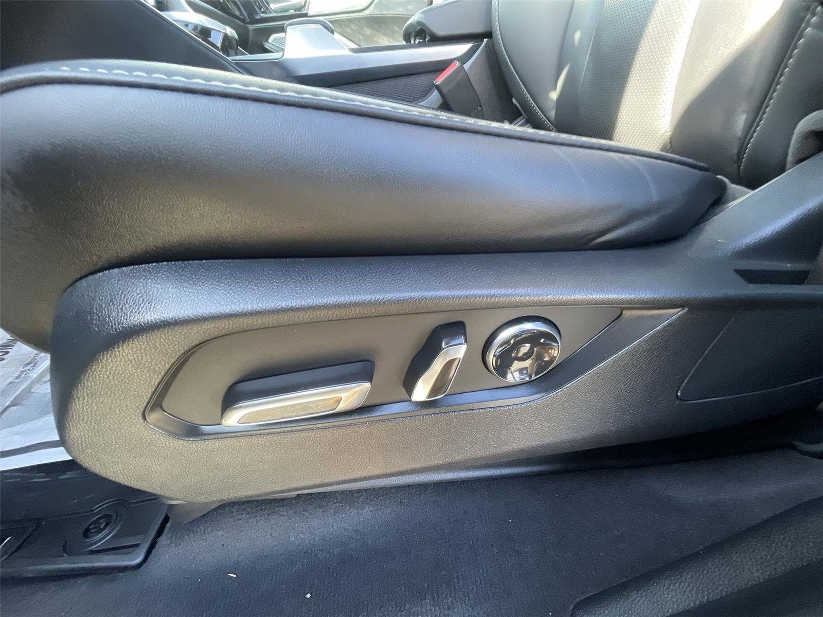 Used 2023 Acura MDX SH-AWD w/ Technology Package image 13