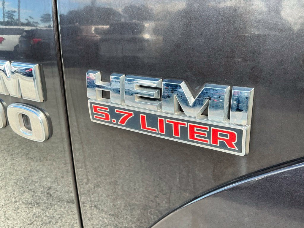 Used 2017 RAM 1500 Laramie AWD/4WD image 11