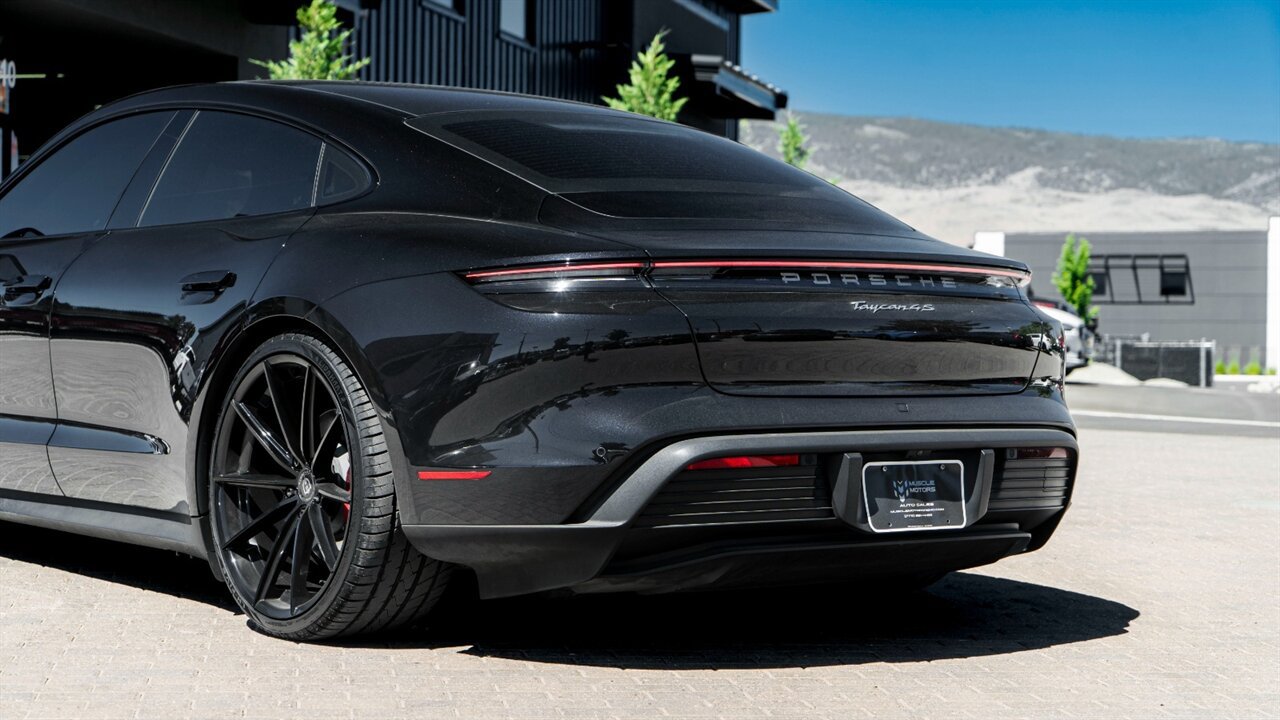Used 2021 Porsche Taycan 4S AWD/4WD image 9