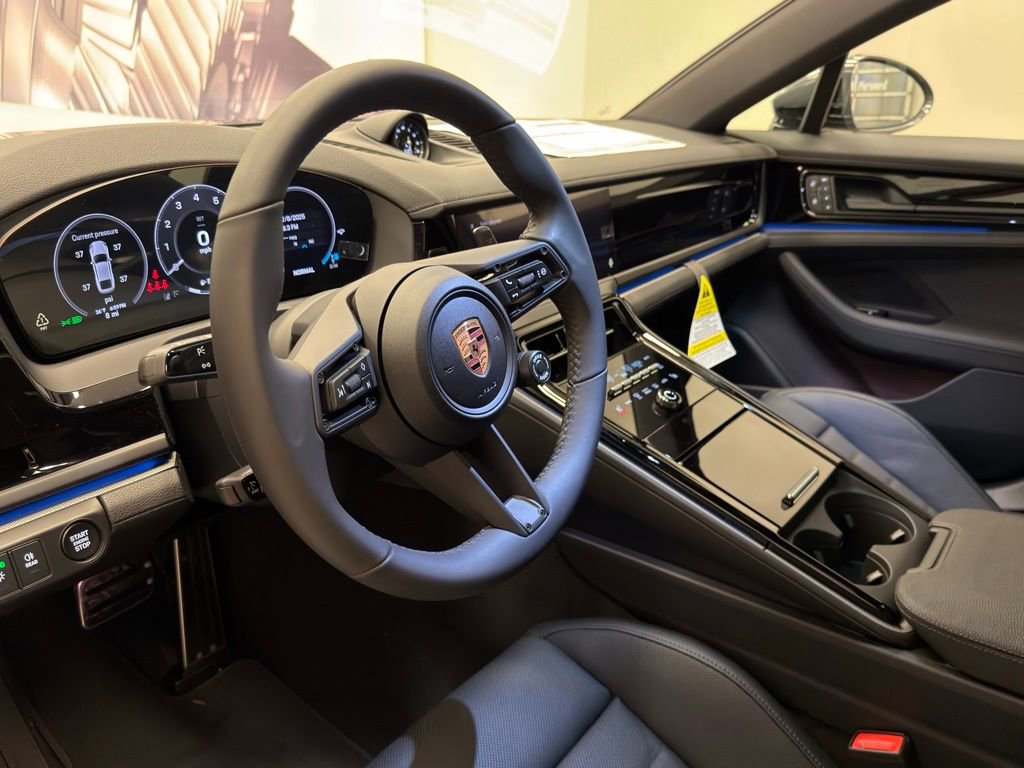 New 2026 Porsche Panamera 4 image 4