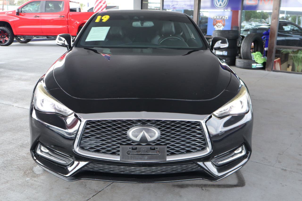 Used 2019 INFINITI Q60 3.0t Luxe w/ Essential Package image 13