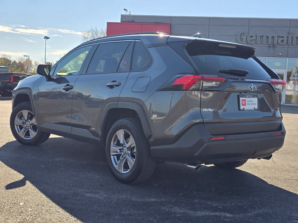 Certified 2025 Toyota RAV4 LE AWD/4WD image 12