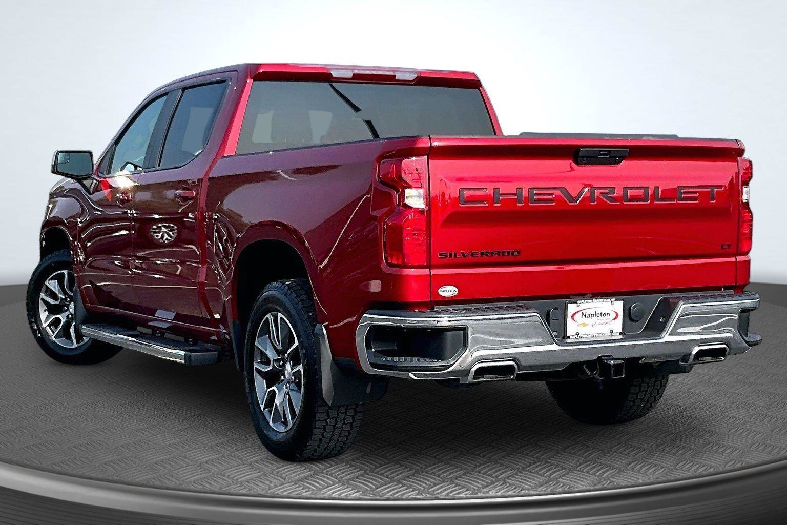 Used 2021 Chevrolet Silverado 1500 LT AWD/4WD image 13