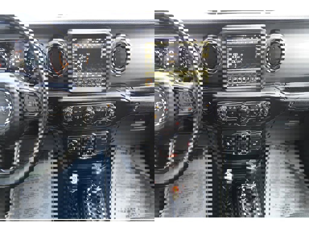Used 2021 Jeep Gladiator Sport image 17