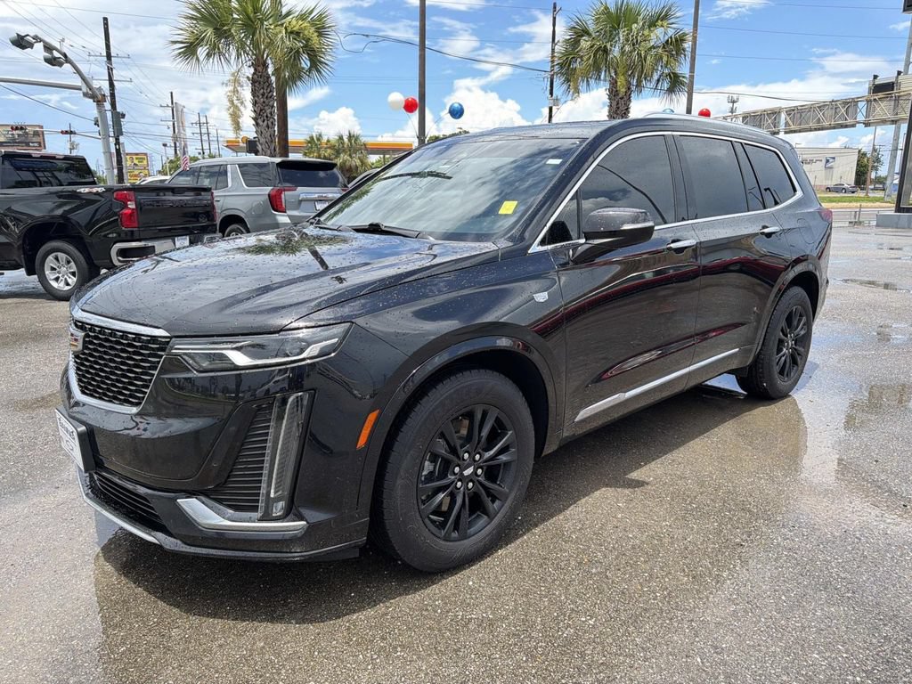 Used 2022 Cadillac XT6 Luxury FWD image 4