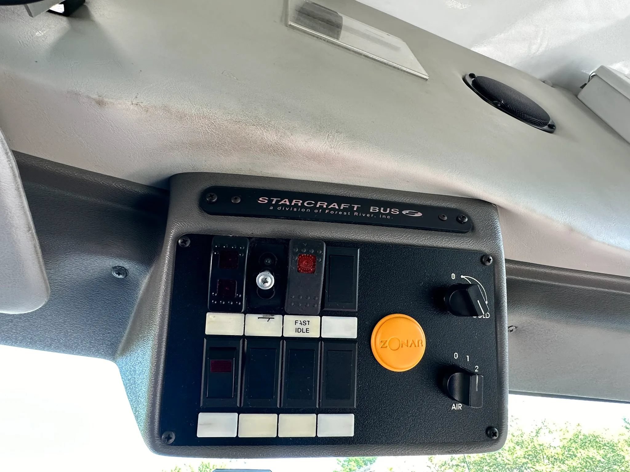 Used 2013 Ford E-450 and Econoline 450 Super Duty w/ Shuttle Bus Prep Pkg RWD image 17