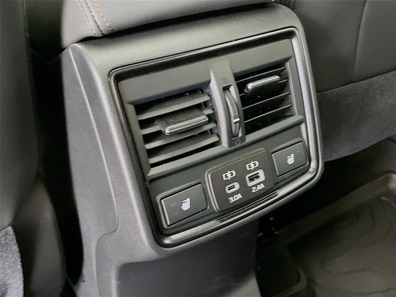 Certified 2025 Subaru Forester Touring w/ Protection Package image 31