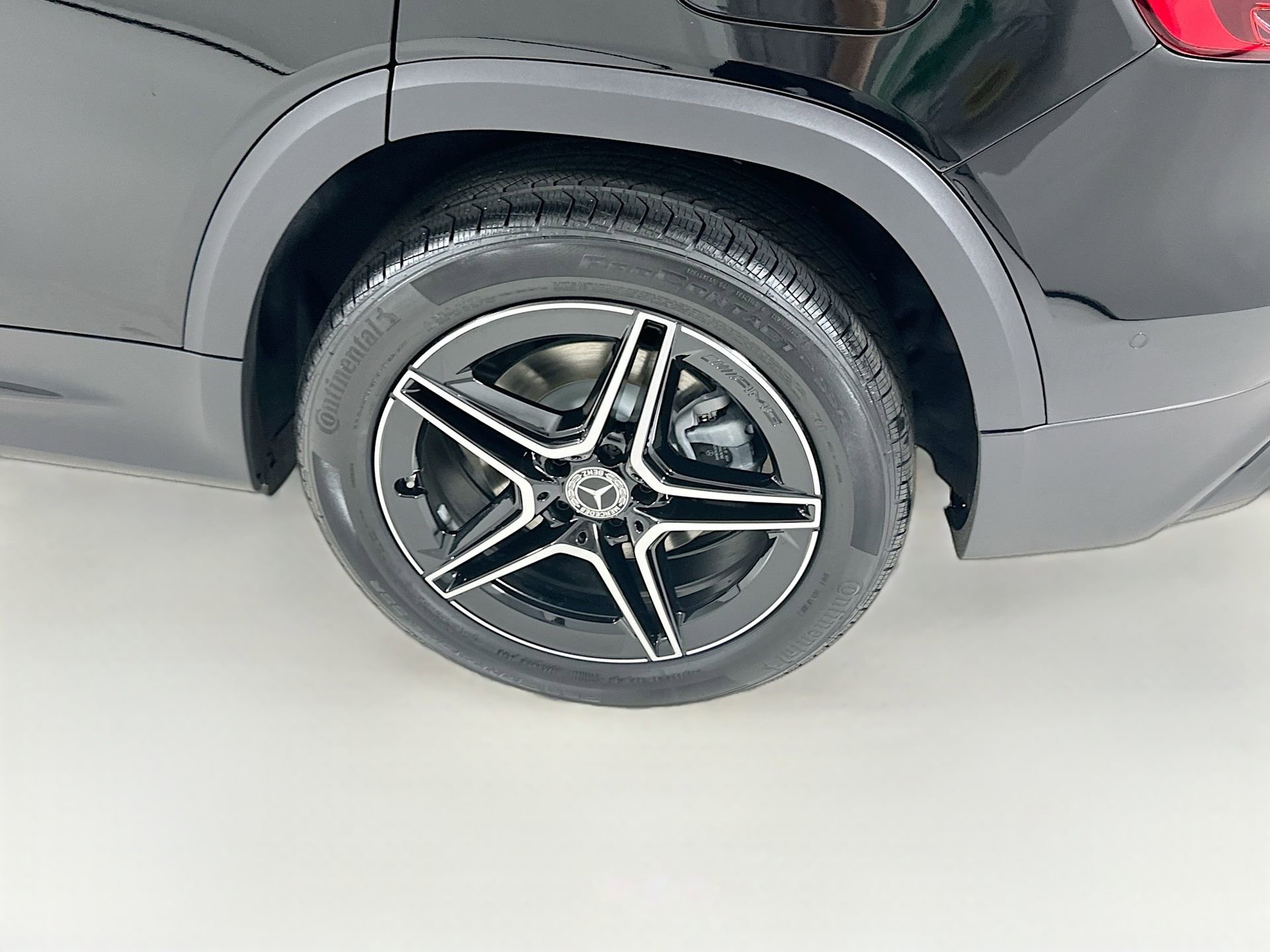 New 2026 Mercedes-Benz GLB 250 4MATIC image 34