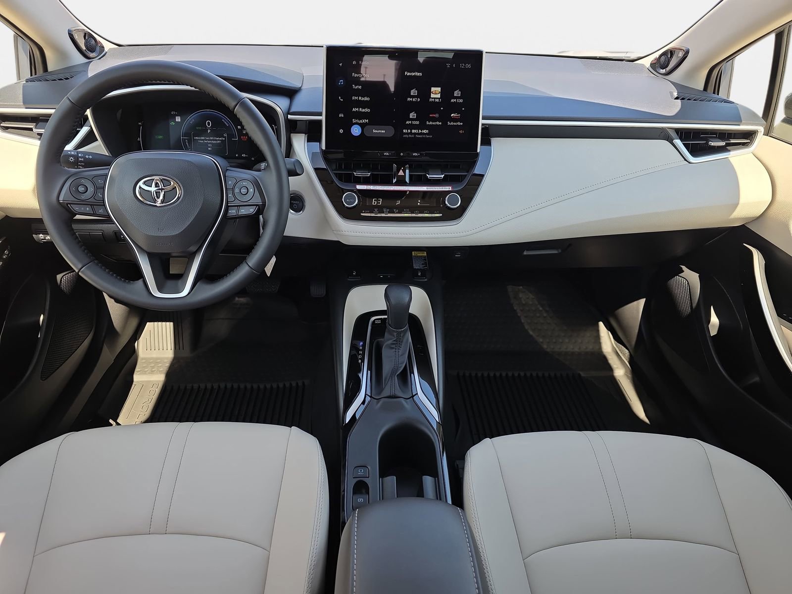 Used 2025 Toyota Corolla XLE image 9