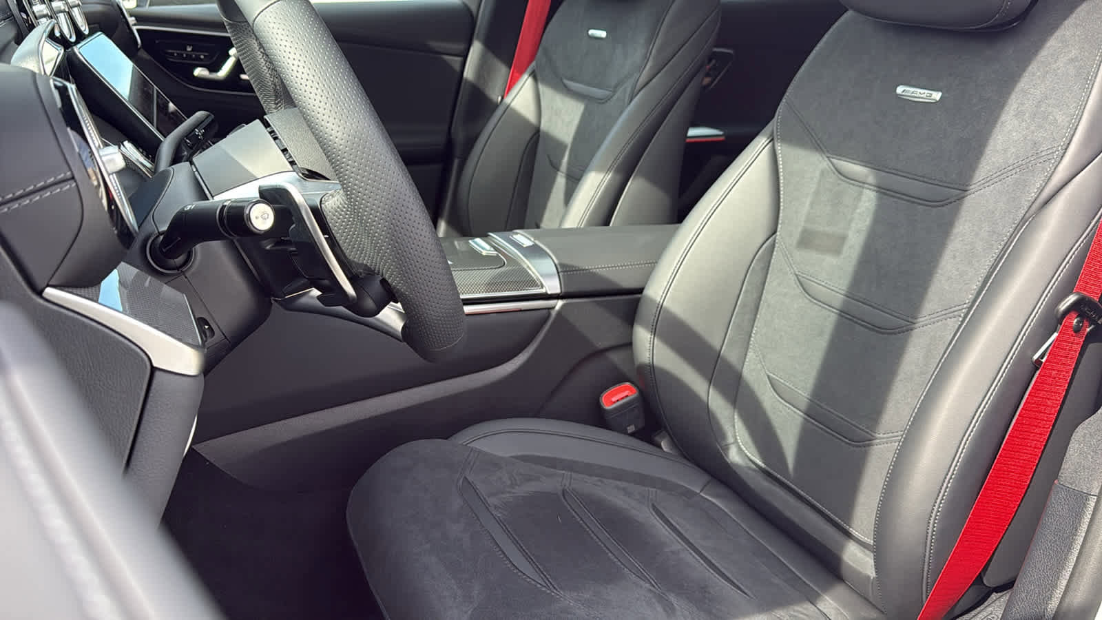 New 2025 Mercedes-Benz GLC 63 AMG S image 29