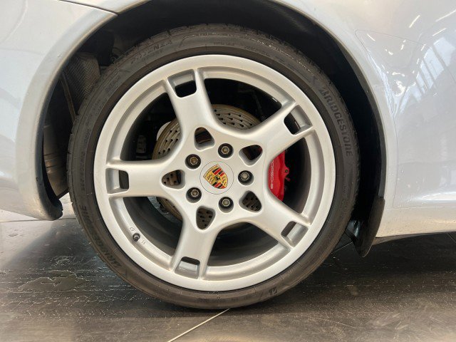 Used 2005 Porsche 911 Carrera S image 30