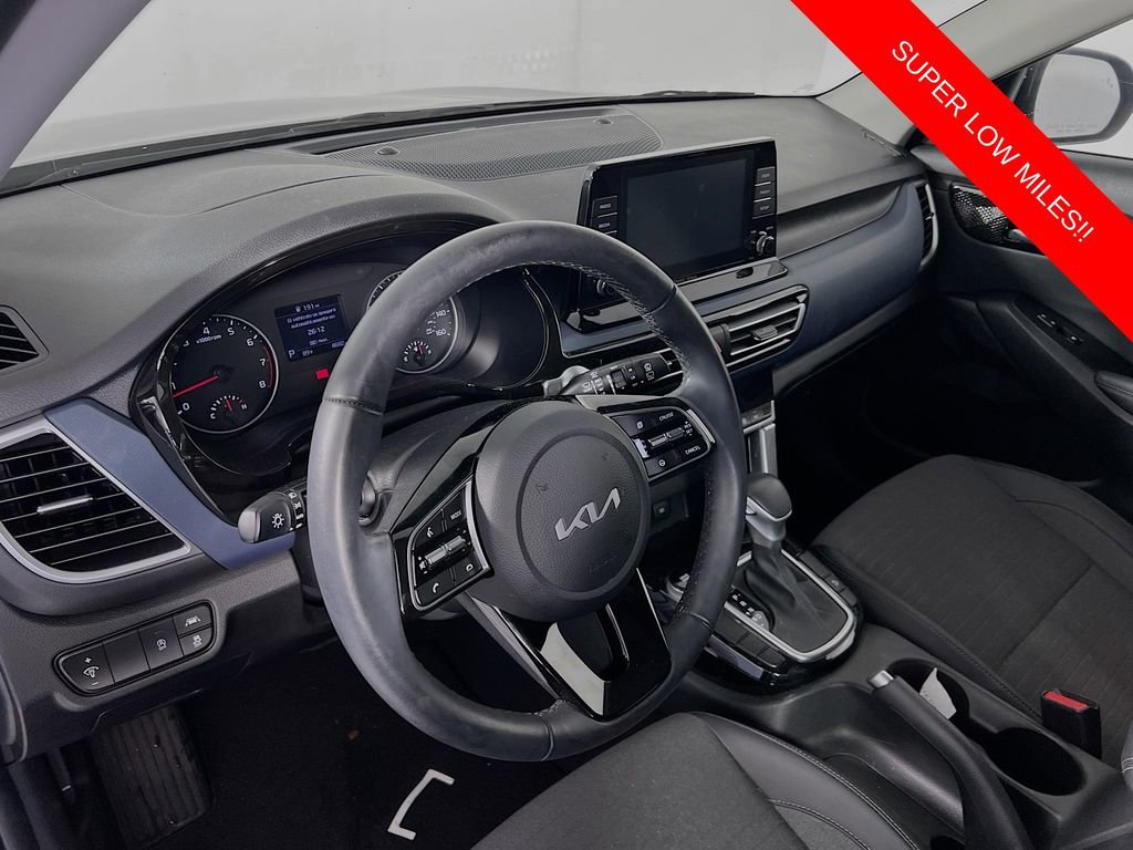 Used 2023 Kia Seltos S image 10