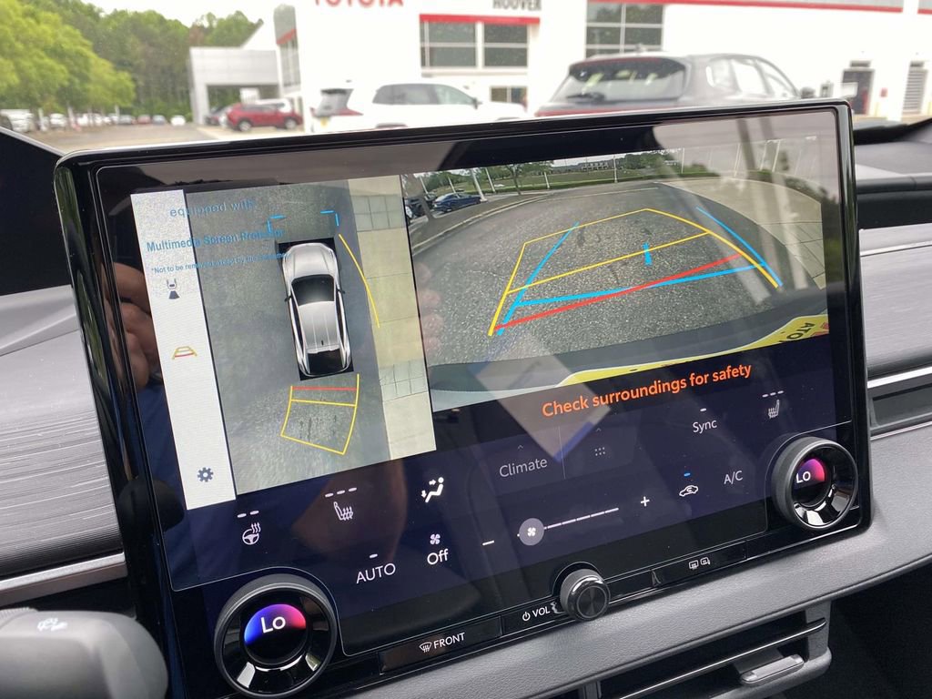 New 2026 Toyota C-HR AWD/4WD image 27