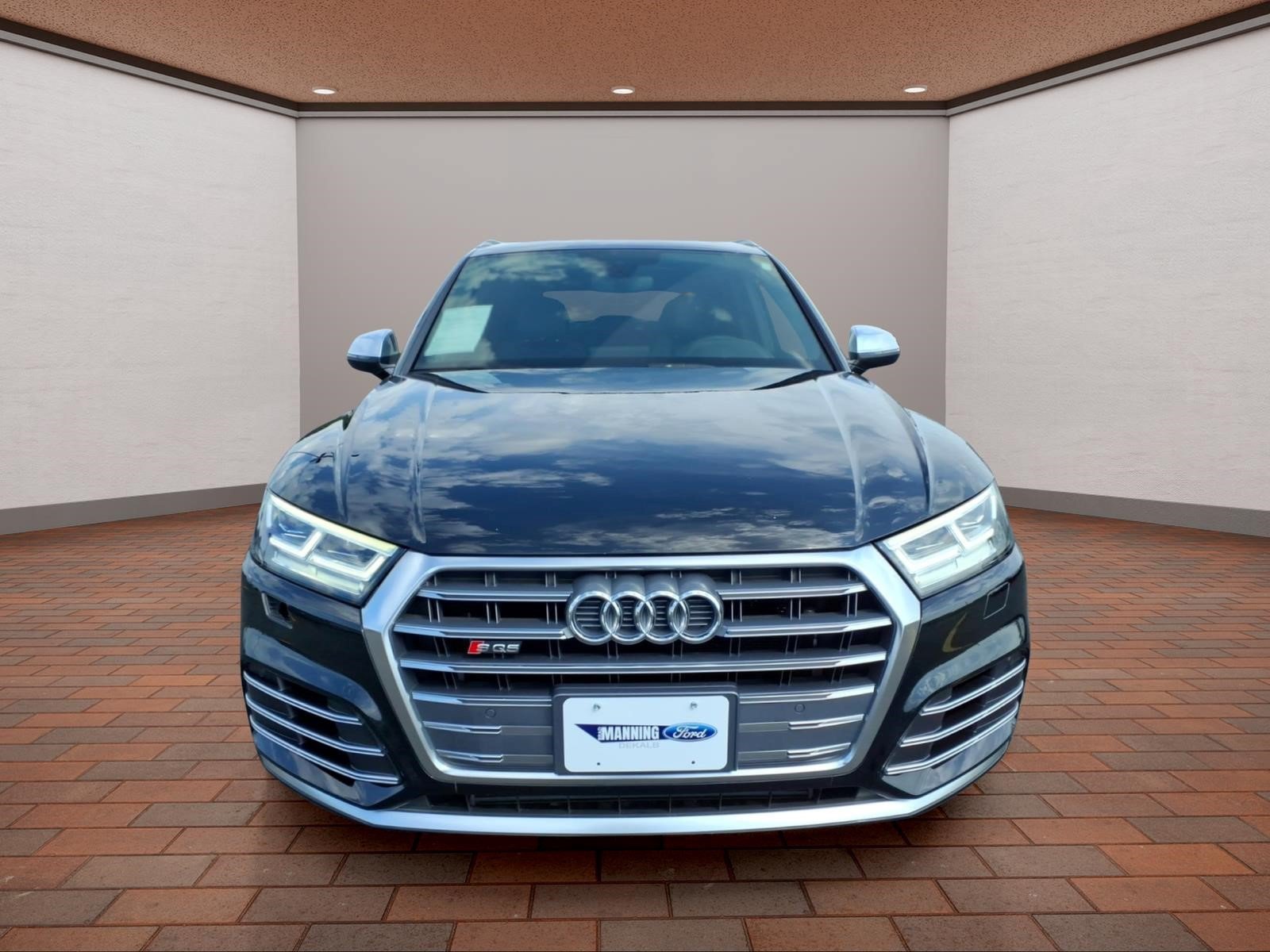 Used 2018 Audi SQ5 Premium Plus w/ S Sport Package AWD/4WD image 3