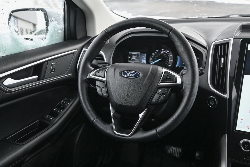 Certified 2024 Ford Edge SEL w/ Convenience Package image 32