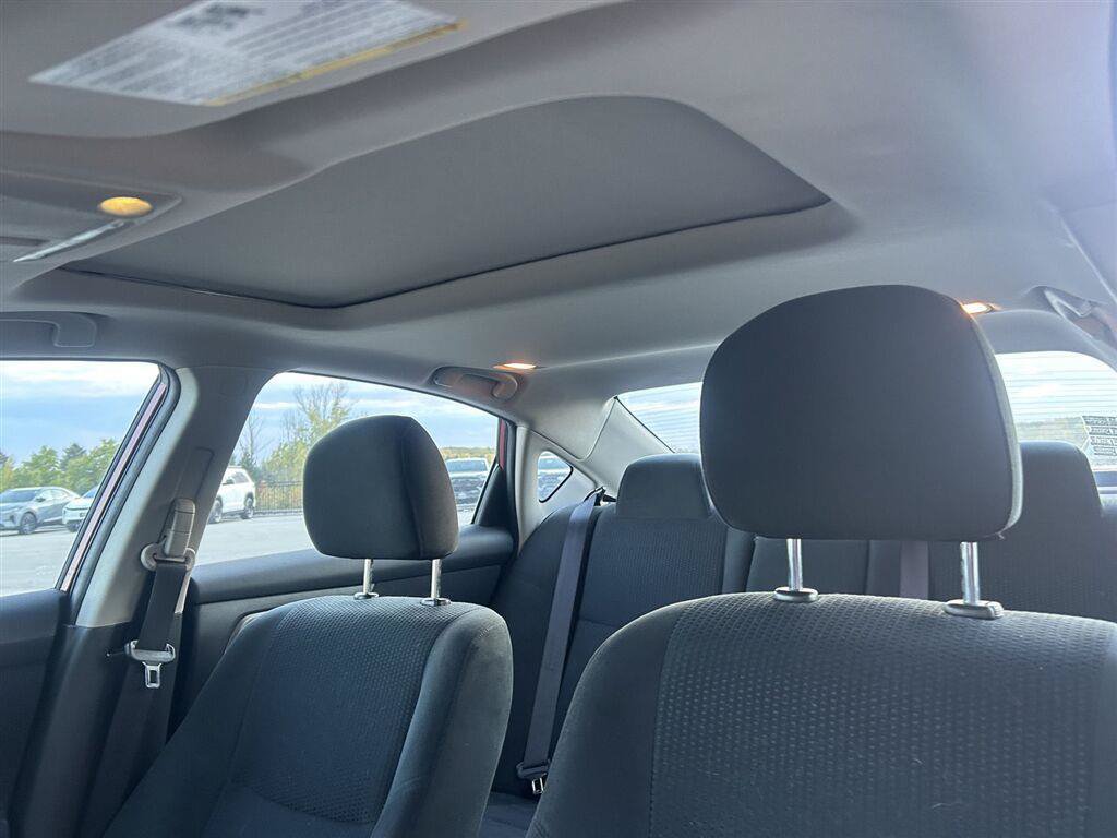 Used 2015 Nissan Altima 2.5 SV w/ Convenience Package FWD image 8