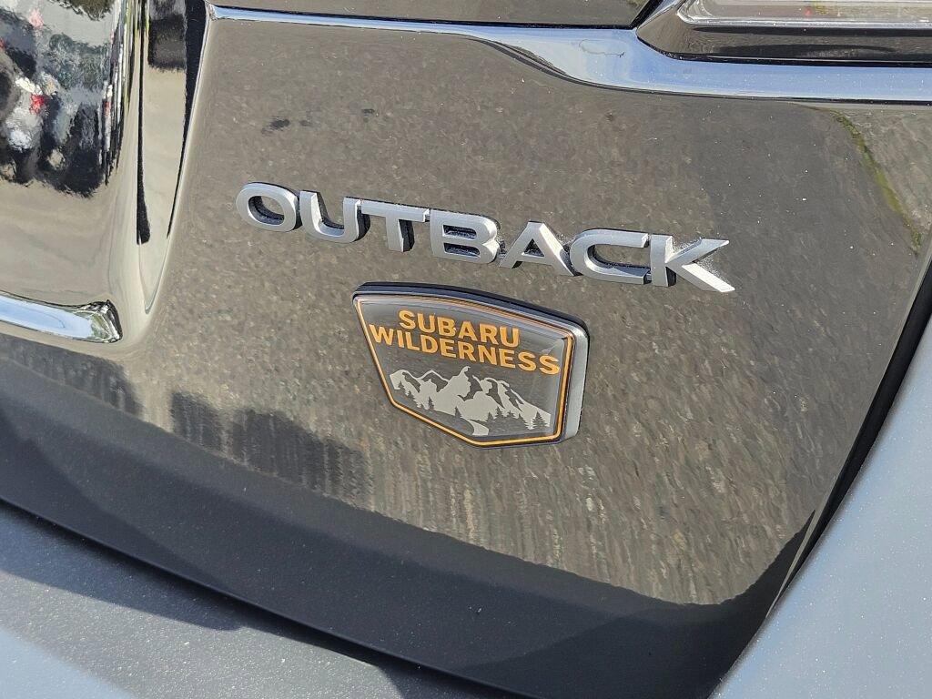 Used 2025 Subaru Outback Wilderness AWD/4WD image 12