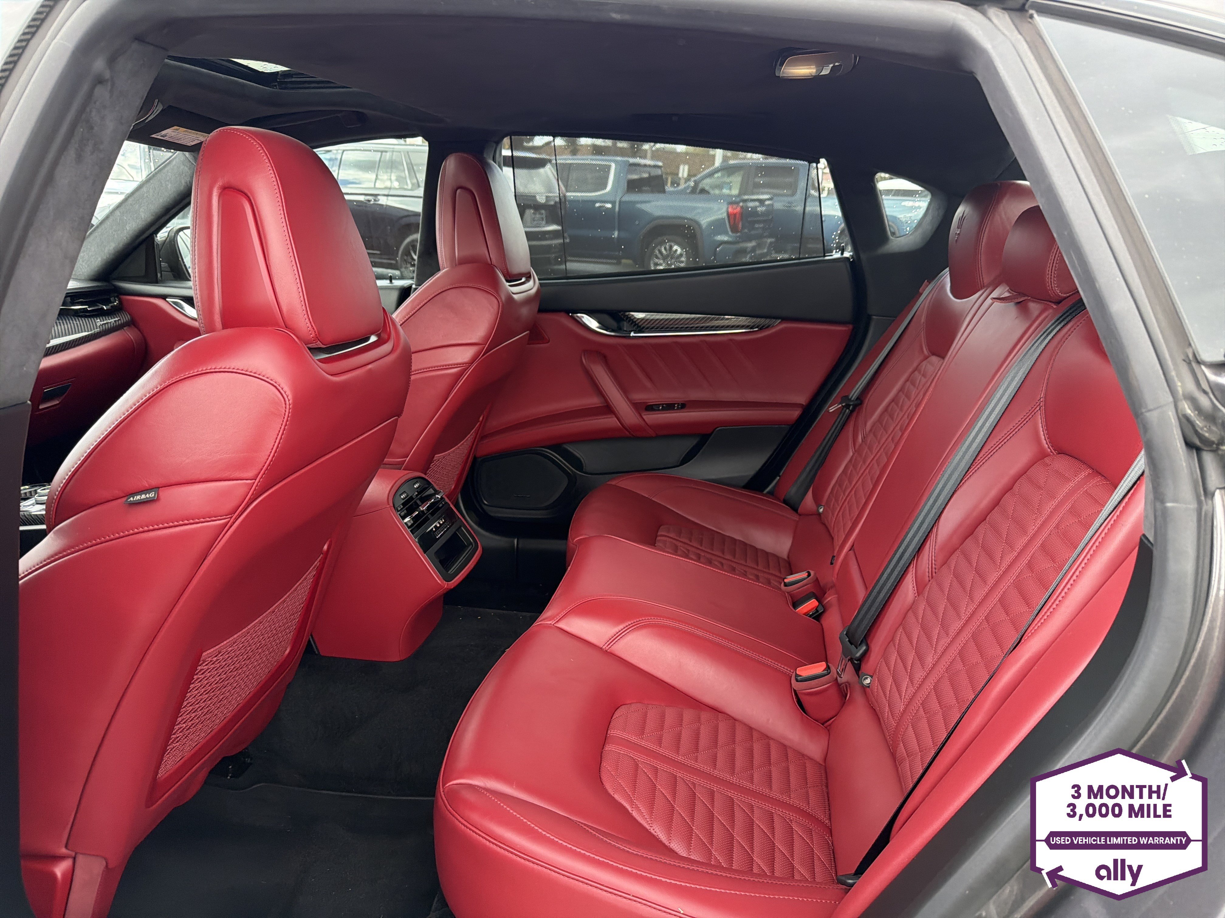 Used 2023 Maserati Quattroporte Trofeo RWD image 11