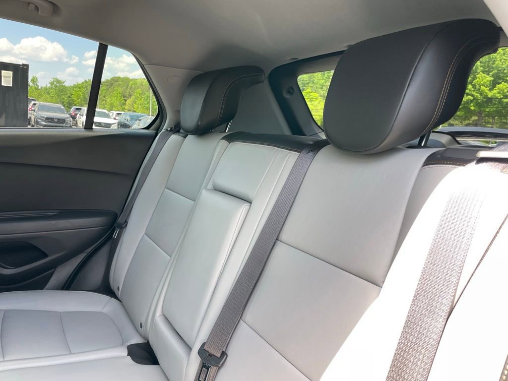 Used 2017 Chevrolet Trax Premier FWD image 40