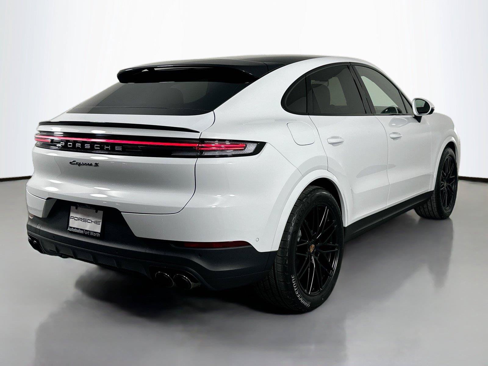 Certified 2025 Porsche Cayenne S AWD/4WD image 7