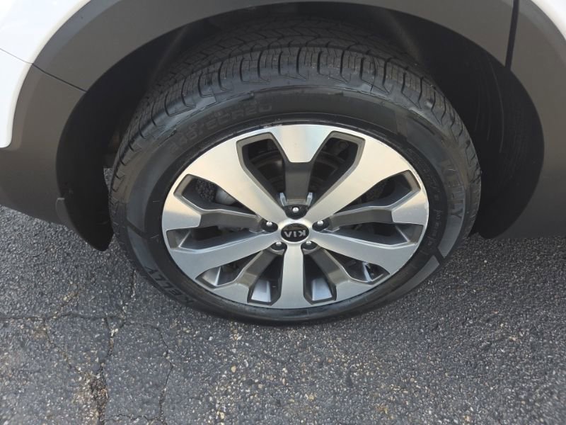 Used 2021 Kia Telluride EX w/ EX Premium Package AWD/4WD image 13