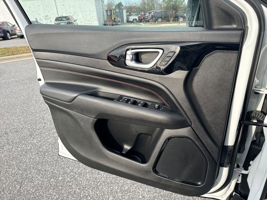 Used 2023 Jeep Compass Trailhawk w/ Trailhawk Elite Group image 18