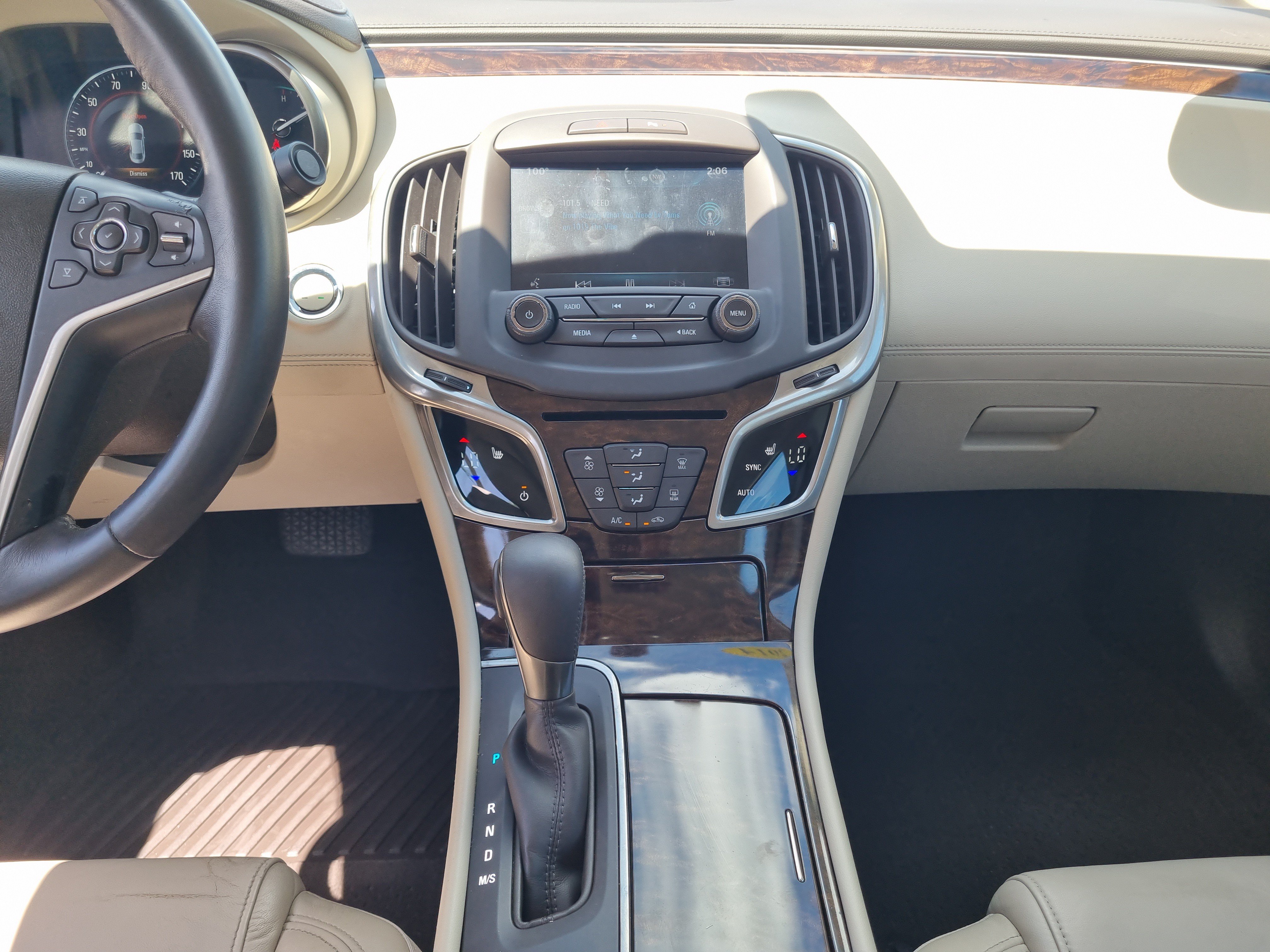 Used 2014 Buick LaCrosse Leather FWD image 19