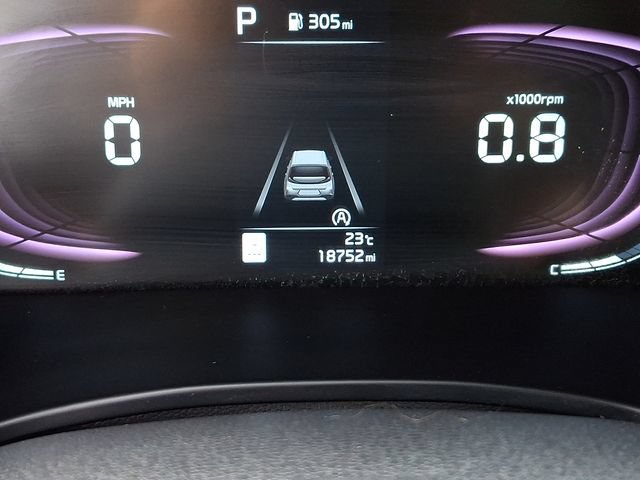 Used 2025 Kia Soul LX w/ LX Technology Package FWD image 19
