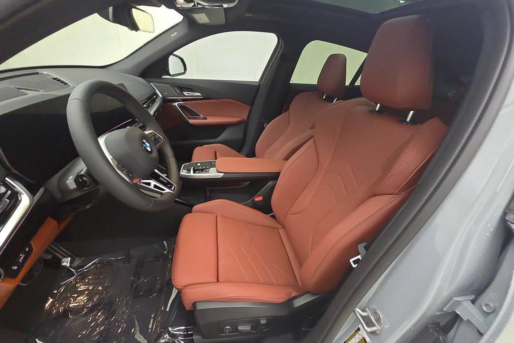 New 2026 BMW X2 xDrive28i w/ Technology Package AWD/4WD image 13