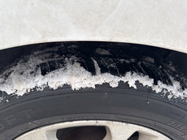 Used 2012 Kia Forte EX image 23