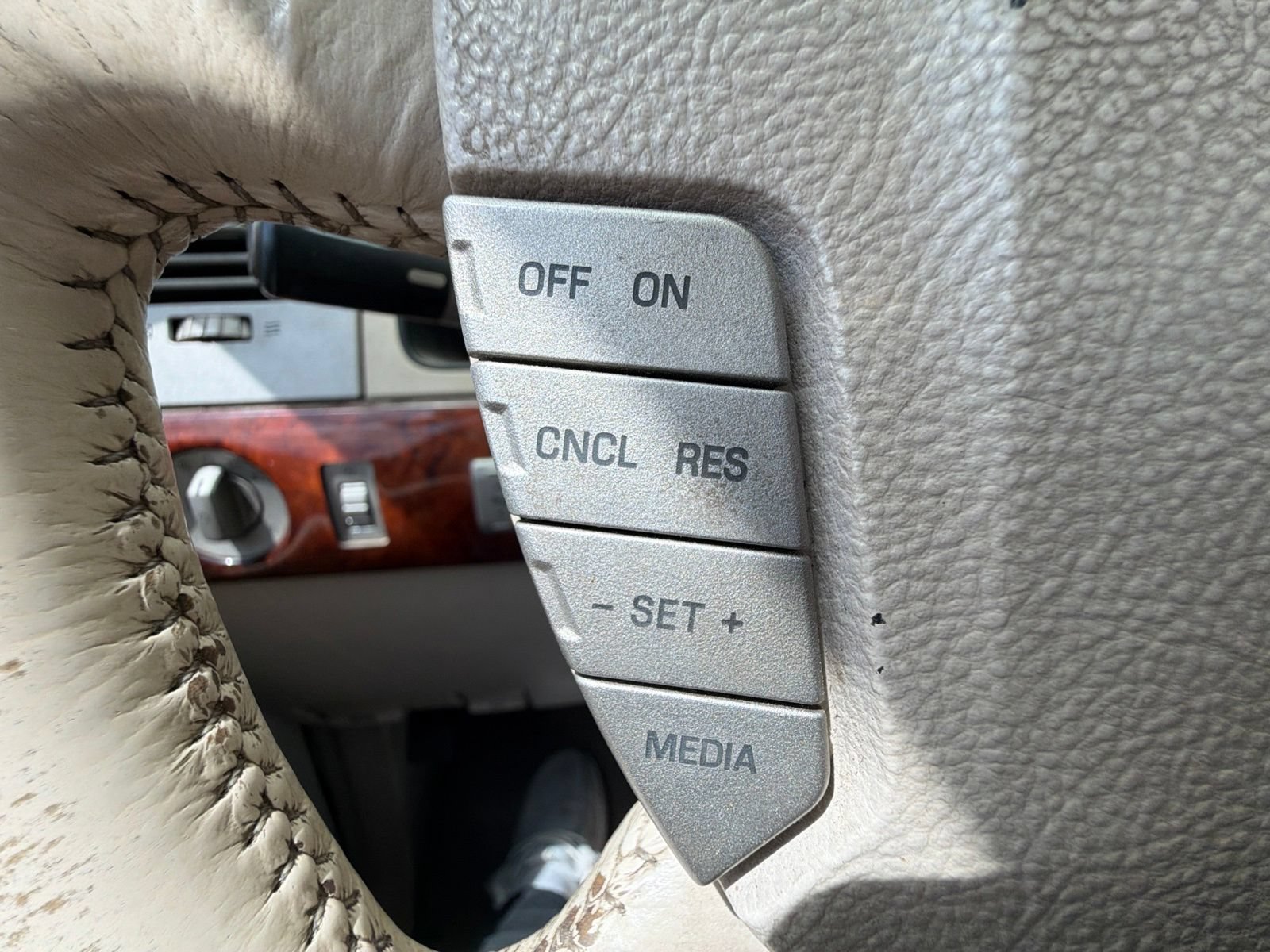 Used 2003 Lincoln Navigator Luxury AWD/4WD image 15