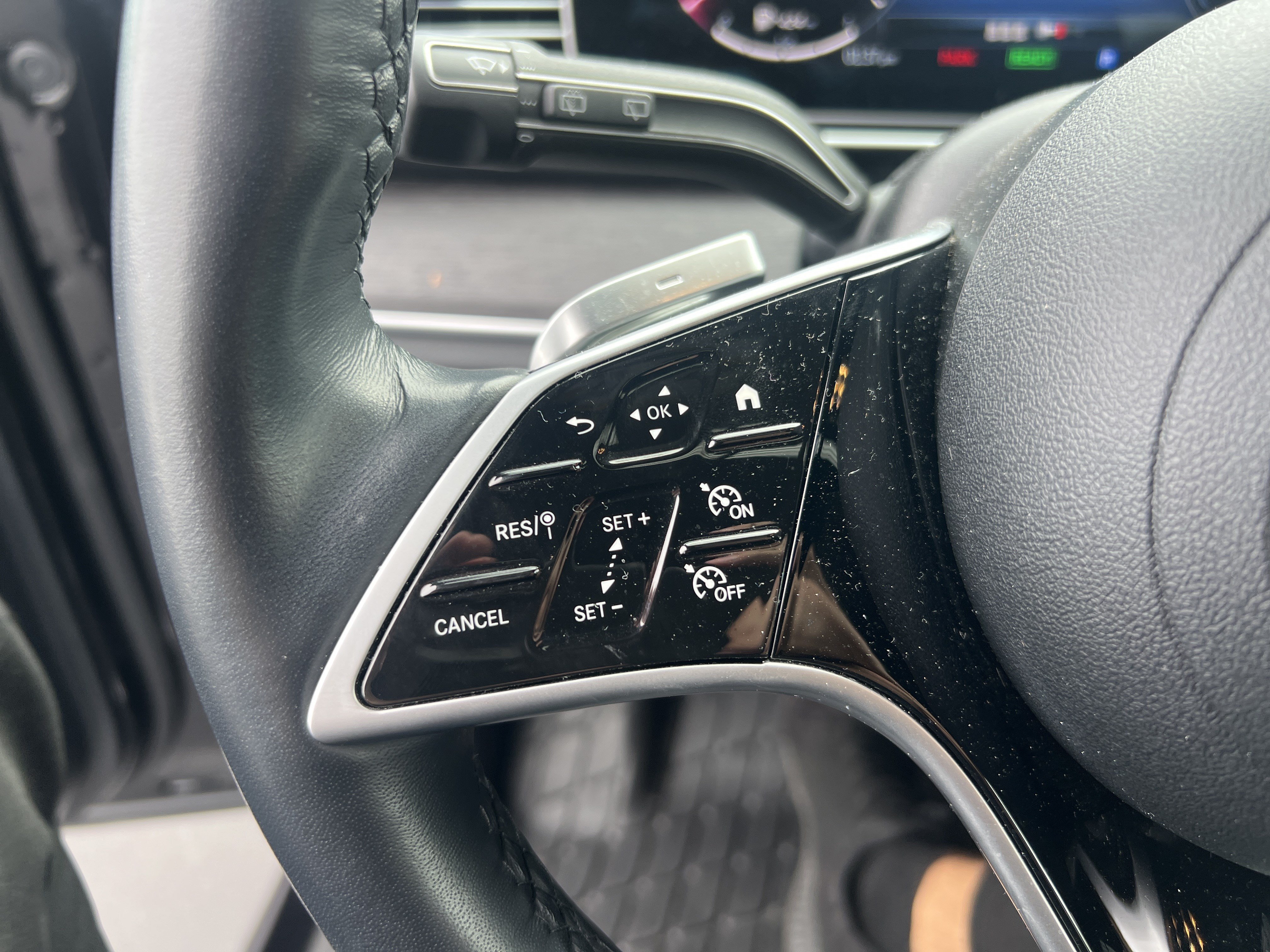 Certified 2025 Mercedes-Benz GLE 450e 4MATIC image 20
