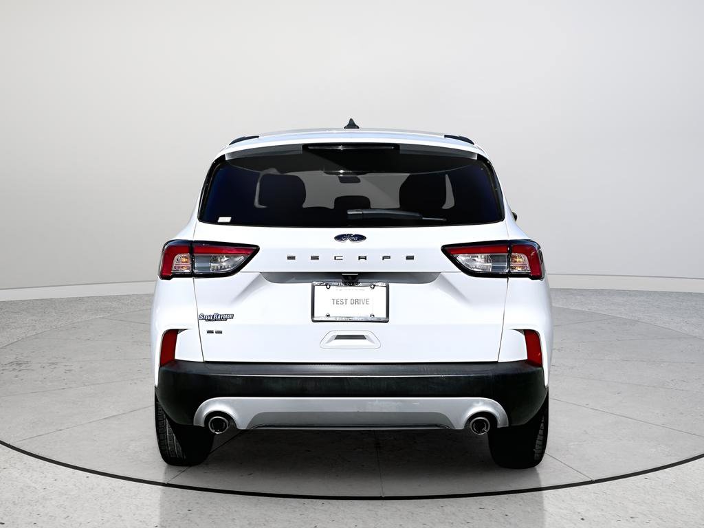 Used 2020 Ford Escape SE image 9