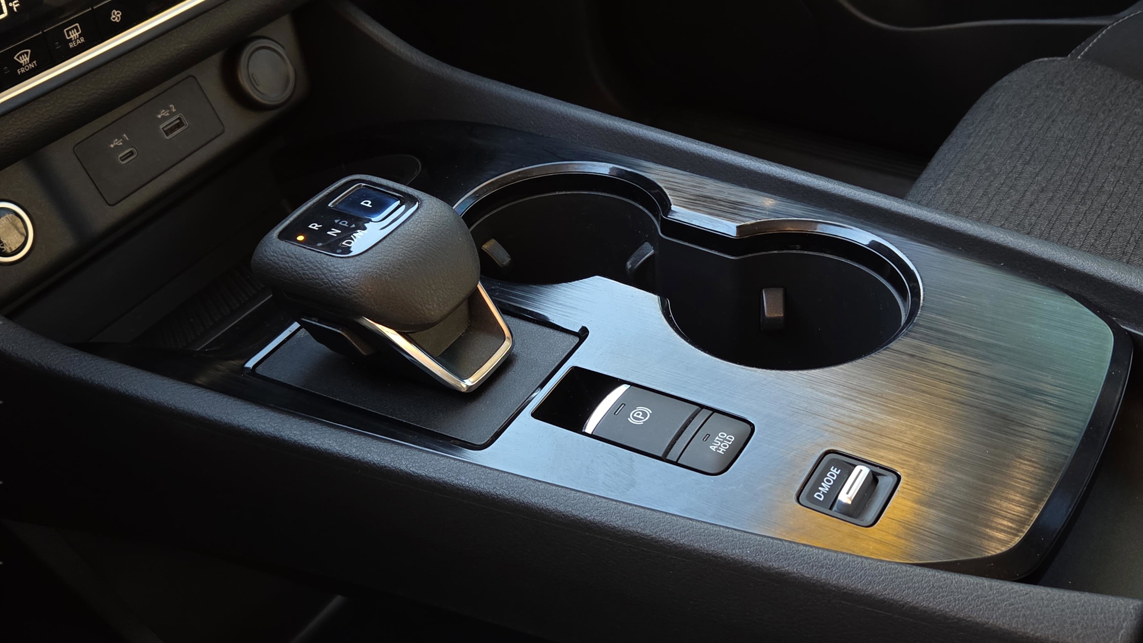 Used 2022 Nissan Rogue SV image 24