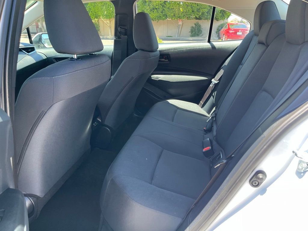 Used 2025 Toyota Corolla LE image 21