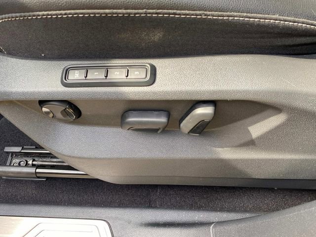 Used 2024 Volkswagen Atlas SEL Premium R-Line image 16