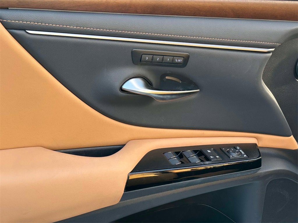 New 2025 Lexus ES 350 350 image 10