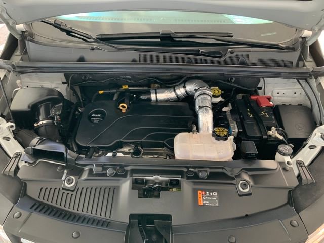 Used 2022 Chevrolet Trax LT w/ LT Convenience Package image 12