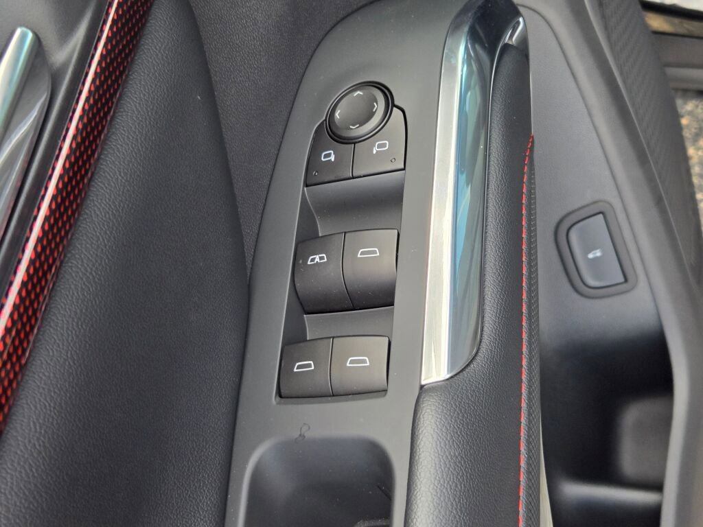 New 2026 Chevrolet Traverse Z71 w/ Driver Confidence Package image 24