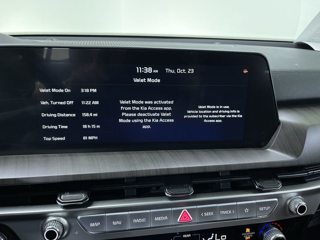 Used 2023 Kia Telluride EX w/ EX Captain's Chair Package image 20