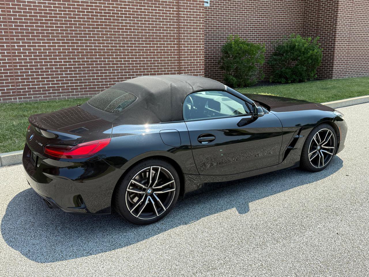Used 2019 BMW Z4 sDrive30i w/ M Sport Package RWD image 13