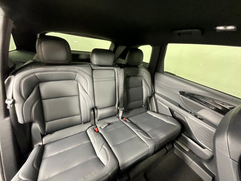 Used 2025 Lincoln Nautilus Premier w/ Jet Appearance Package image 20