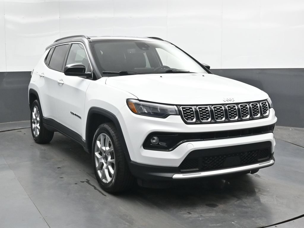 Used 2025 Jeep Compass Limited AWD/4WD image 4