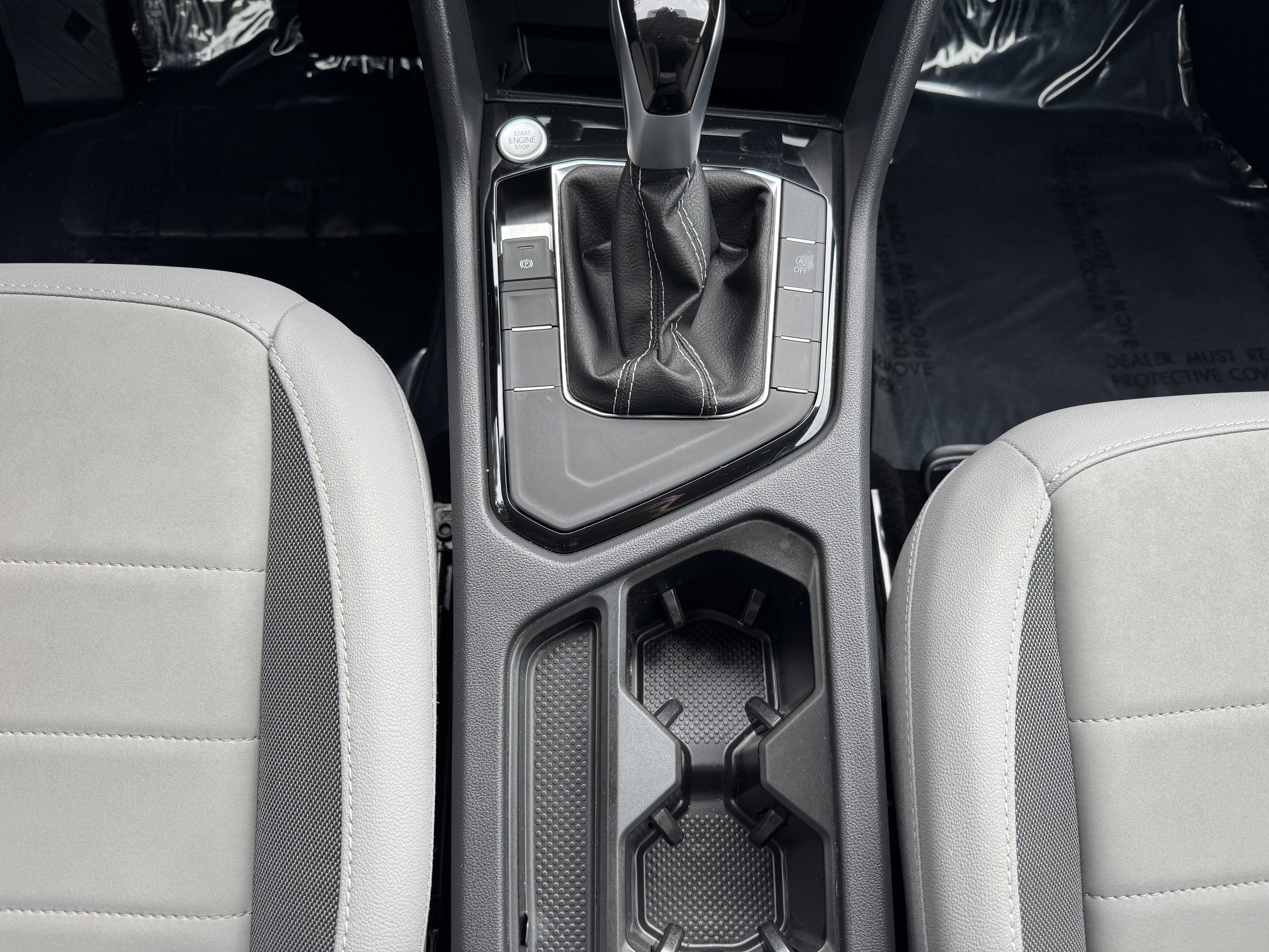 Used 2024 Volkswagen Taos SE image 24