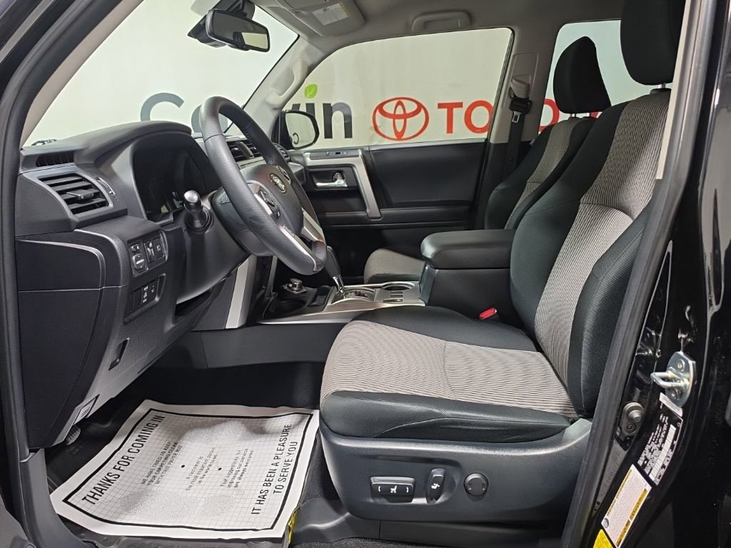 Used 2024 Toyota 4Runner SR5 AWD/4WD image 25