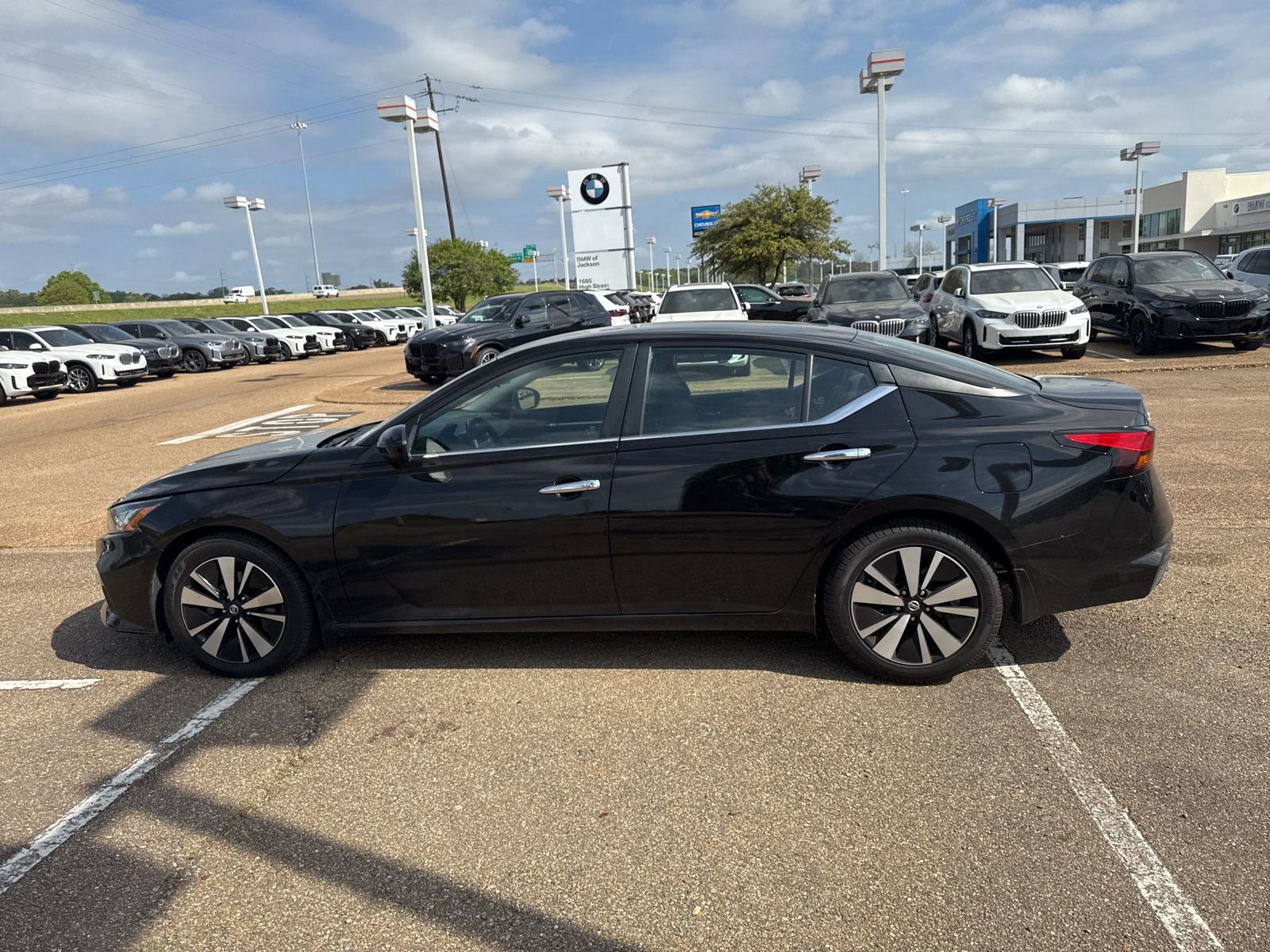Used 2022 Nissan Altima 2.5 SV image 8