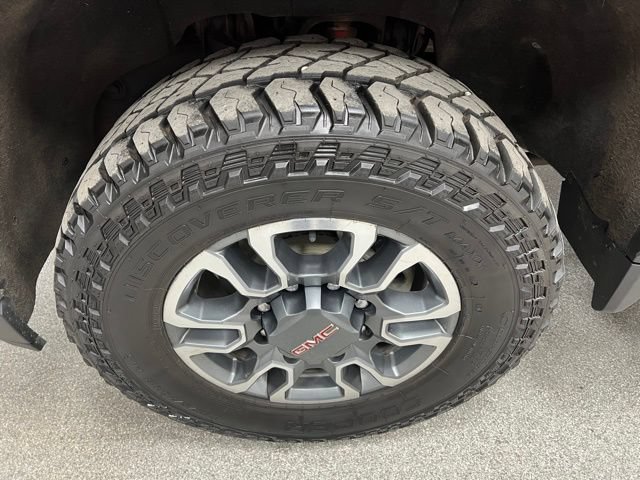 Used 2022 GMC Sierra 2500 SLT w/ SLT Convenience Package AWD/4WD image 16