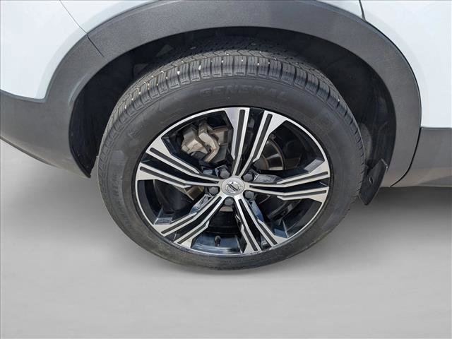 Used 2020 Volvo XC40 T5 Inscription image 25